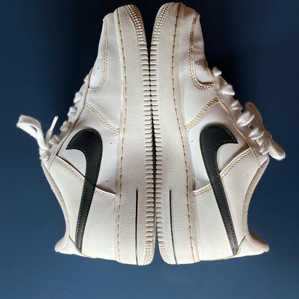 Nike Air Force Ones - Picture 4 of 4
